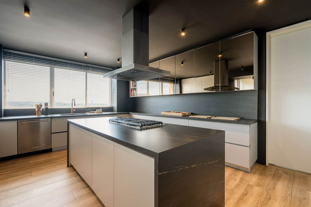 Ascale Belvedere Black Konyhai burkolólap | Csempék és Padlólapok