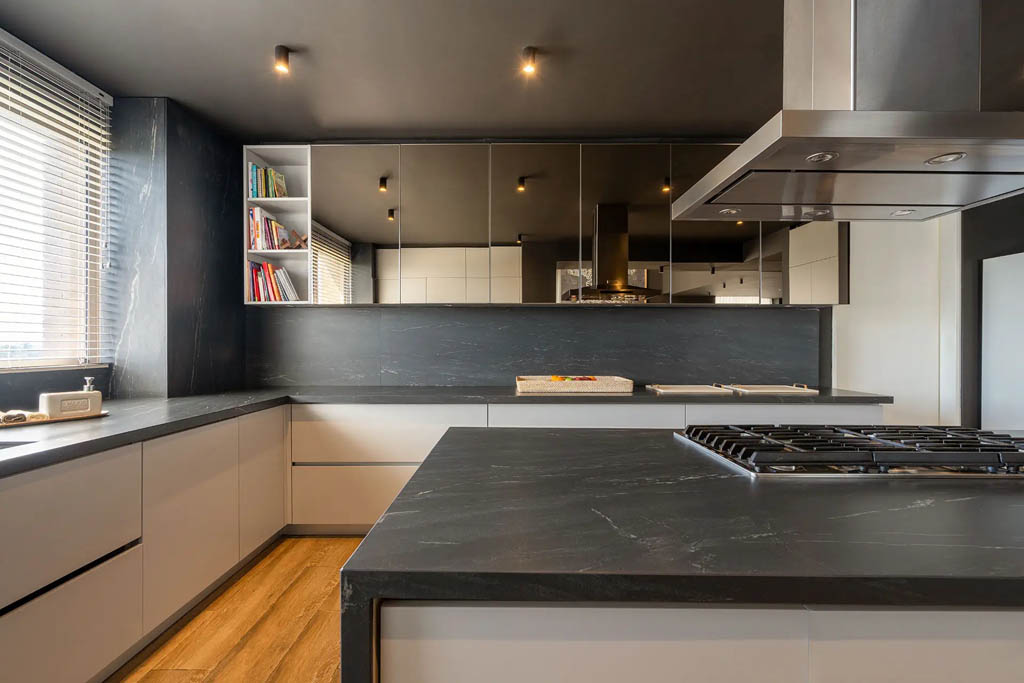 Ascale Belvedere Black Konyhai burkolólap | Burkolatok és Csempék