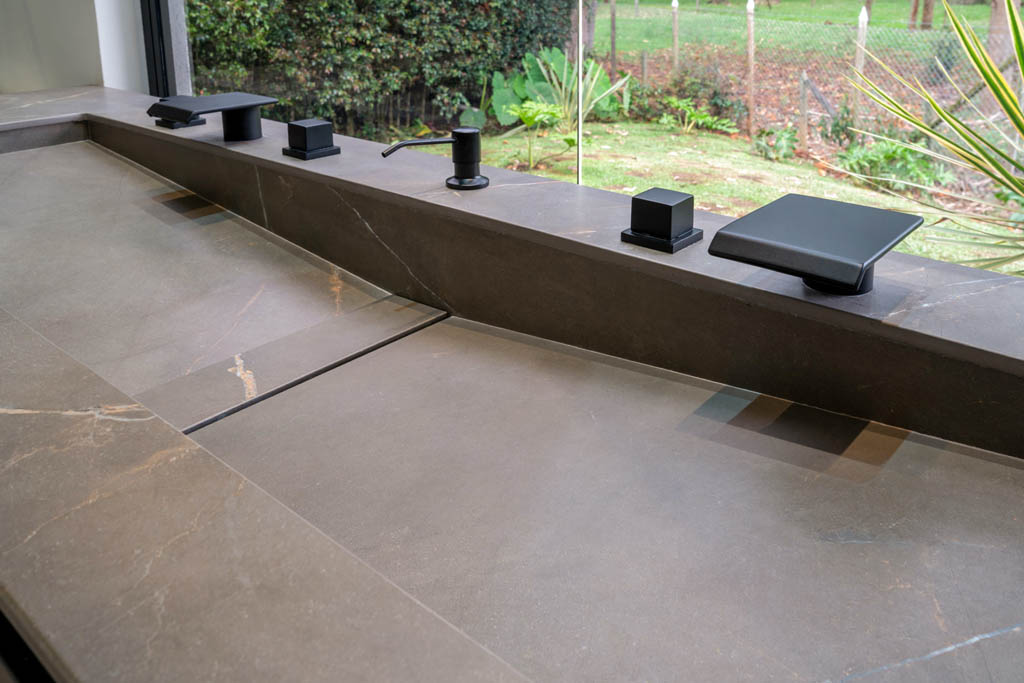 Ascale Cortone Pulpis Modern fürdőszoba | Csempék és Járólapok