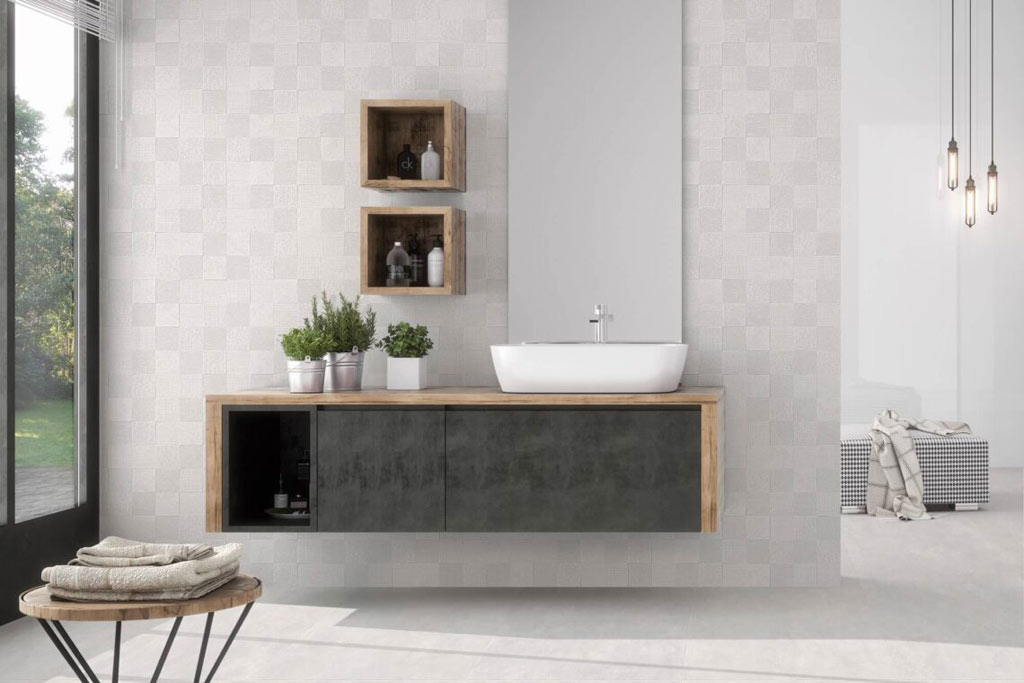 Emigres Olite Falburkolat 