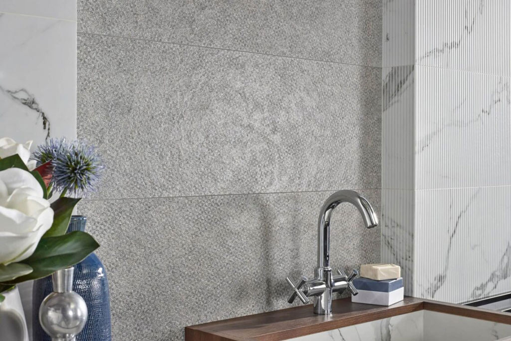 Emigres Enzo Falburkolat 