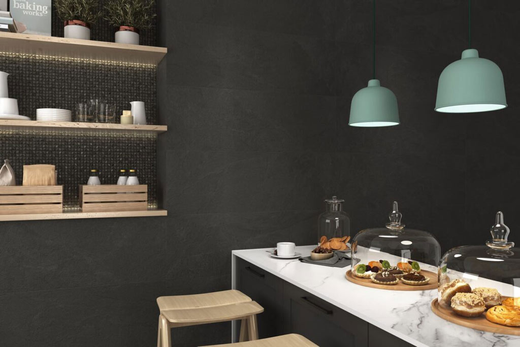 Emigres Hardy Falburkolat 