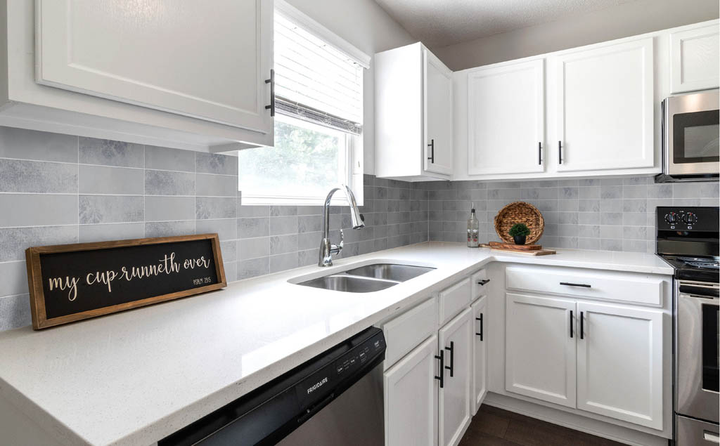 Fabresa Balvis Konyhai burkolólap 