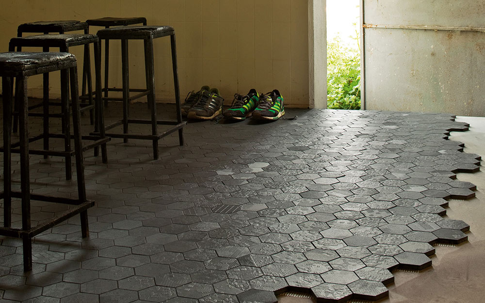 Mutina Déchirer Modern padlólap | Csempék és Járólapok