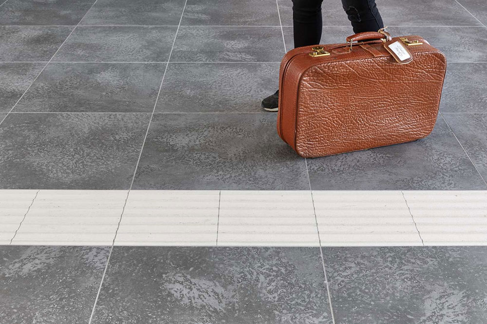 Agrob Buchtal Ceramics Orientation aids for the blind Csempe és Padlólap