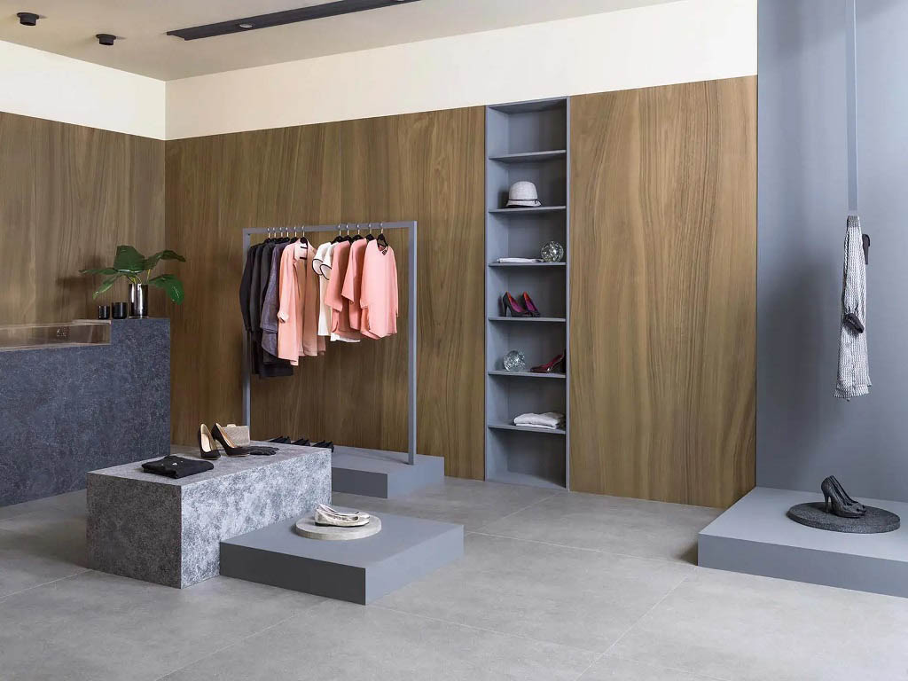 Porcelanosa Ewood Camel Xlight Falburkolat