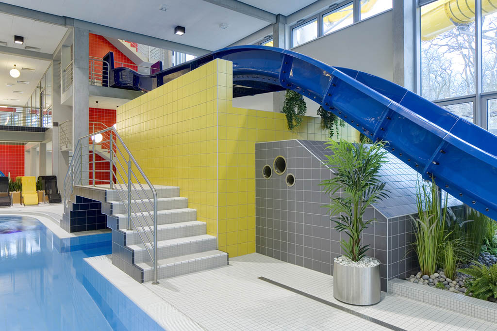 Rako Pool Falburkolat | Csempék és Járólapok