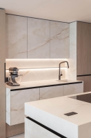 Ascale Onice Lux White Falburkolat | Csempék és Padlólapok