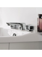 Axor Urquiola 3-lyukú mosdócsaptelep takarórozettákkal 11041000