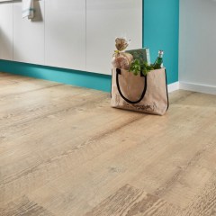 Designflooring Korlok Washed Swiss Pine Vinyl RKP8113 padlólap