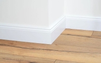 EGGER Skirtings 10 cm - white "HAMBURG" 2400x18x70 RAL9016 szegőléc