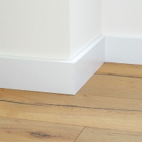 EGGER Skirtings 10 cm - white "KUBISCH" 2400x16x100 RAL9016 szegőléc