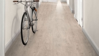 Egger Classic 8/33 4V AQ Grey Berdal Oak padlólap 129,2x19,3x8 cm