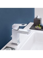 Grohe Eurocube egykaros mosdócsaptelep, S-es méret, króm 2312700E