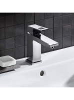 Grohe Eurocube egykaros mosdócsaptelep M-es méret 23446000