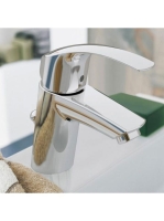 Grohe Eurosmart egykaros mosdócsaptelep automata leeresztőszeleppel, S-es méret, króm 23459002