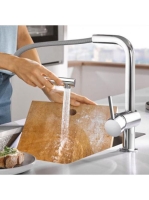 Grohe Minta 2 funkciós mosogató csaptelep kihúzható zuhanyfejjel, króm 30274000