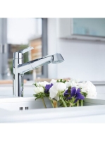 Grohe Eurodisc Cosmopolitan króm mosogató csaptelep kihúzható fejjel 32257002