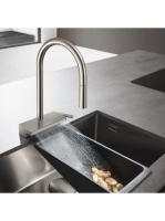 Hansgrohe Aquno Select M81 rozsdamentes acél hatású konyhai csaptelep 170,sBox-al, kihúzható kifolyóval 73831800