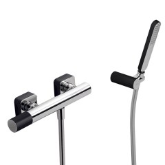 Tres Loft Colors fali zuhany csaptelep, szatén tömlős kézizuhannyal fekete-chrome  20016701NE